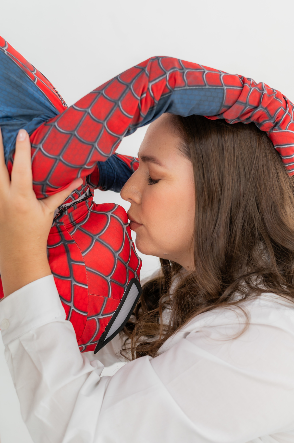 ensaio do homem aranha menino em estudio