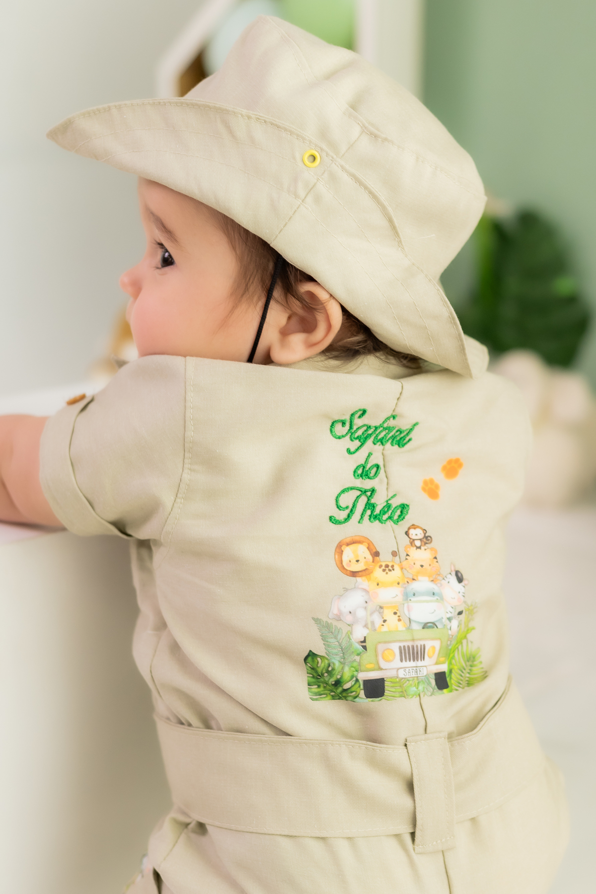 roupinha personalizada do Theo para a sessão