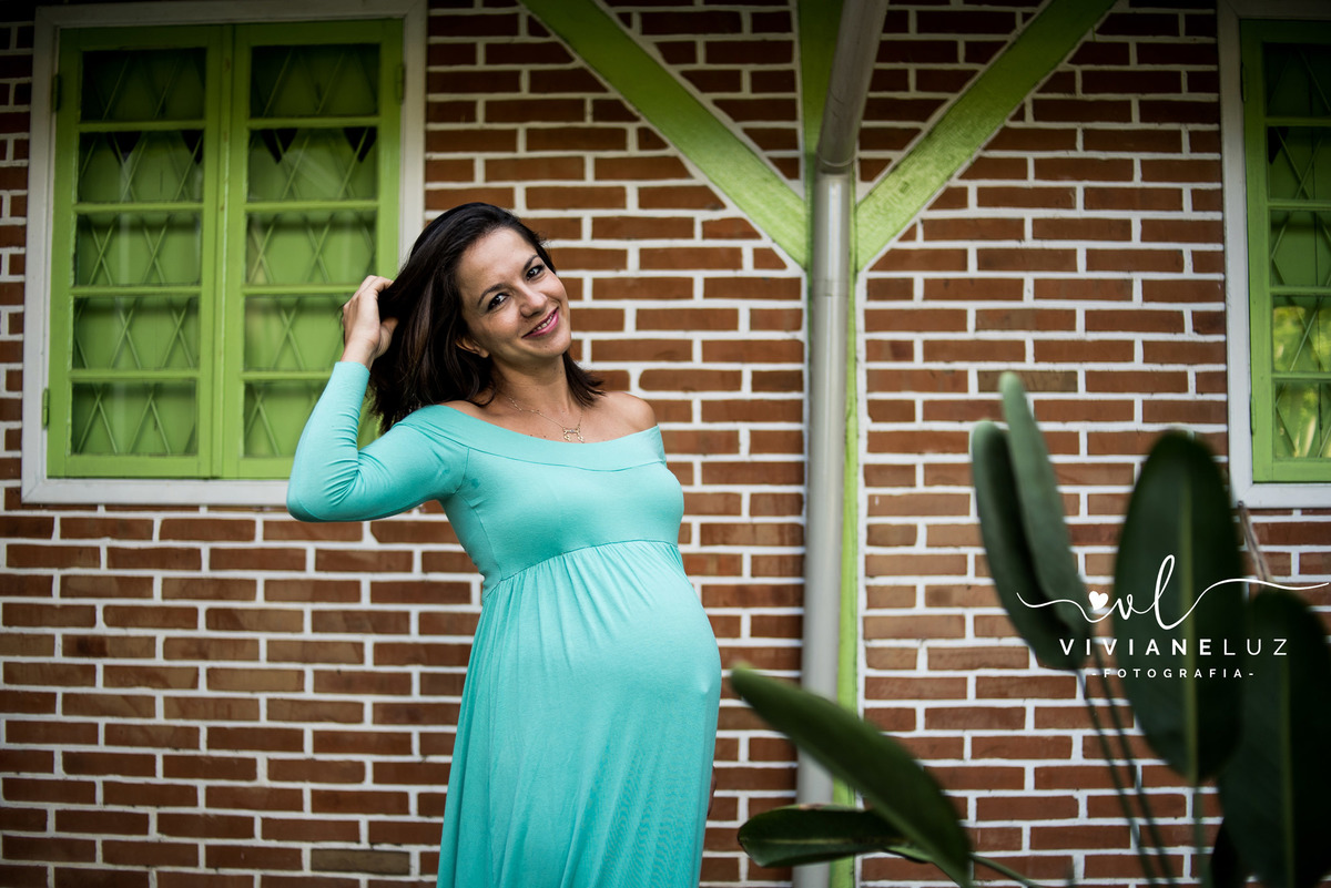 gestante fotografa de guaramirim familia pets ensaio externo de gestante natureza campo mae de menino mae de menina bebe arco iris vestido arco iris vestido gestante parque malwee