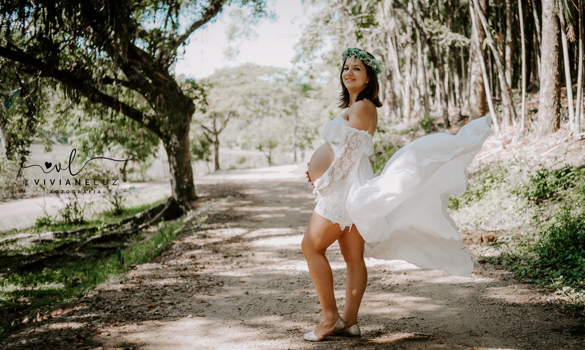 gestante fotografa de guaramirim familia pets ensaio externo de gestante natureza campo mae de menino mae de menina bebe arco iris vestido arco iris vestido gestante parque malwee