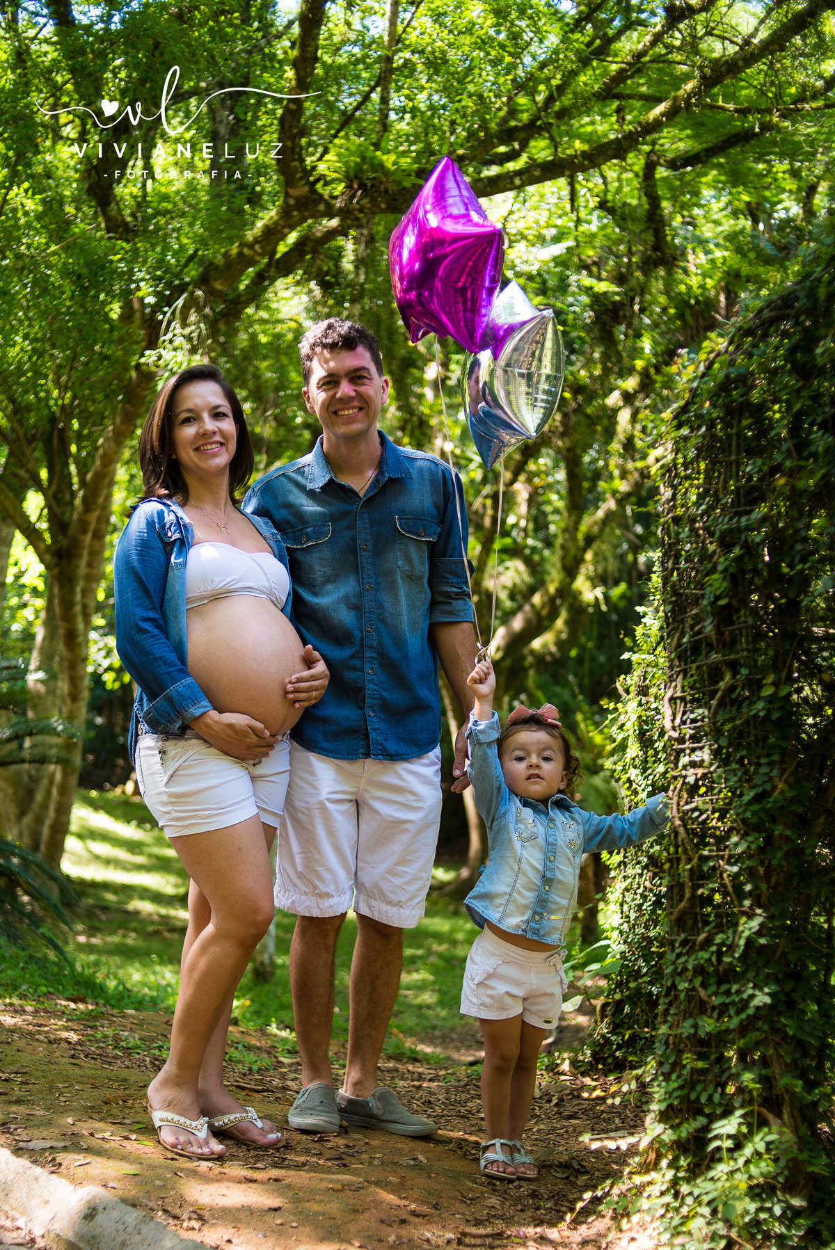 gestante fotografa de guaramirim familia pets ensaio externo de gestante natureza campo mae de menino mae de menina bebe arco iris vestido arco iris vestido gestante parque malwee