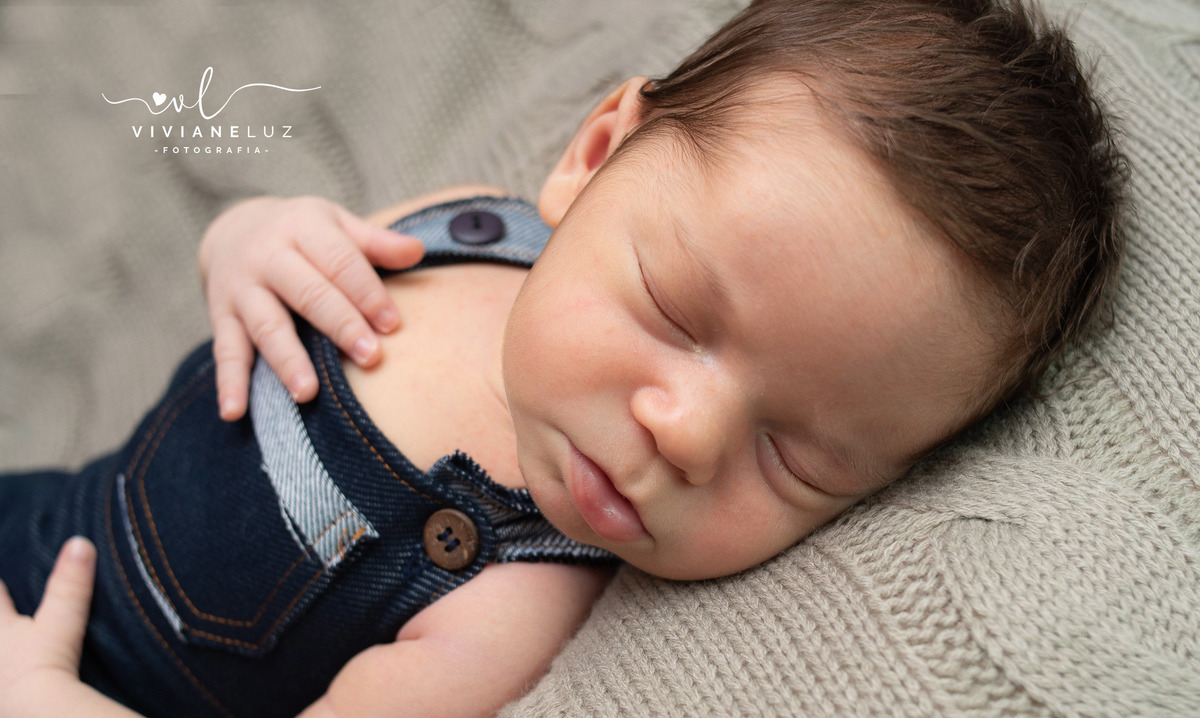 fotografia newborn em Guaramirim  recem nascido fotografia infantil fotografia de recem nascido fotografa de guaramirim fotografa de Jaraguá do Sul newborn domiciliar newborn na casa do cliente fotografia em casa