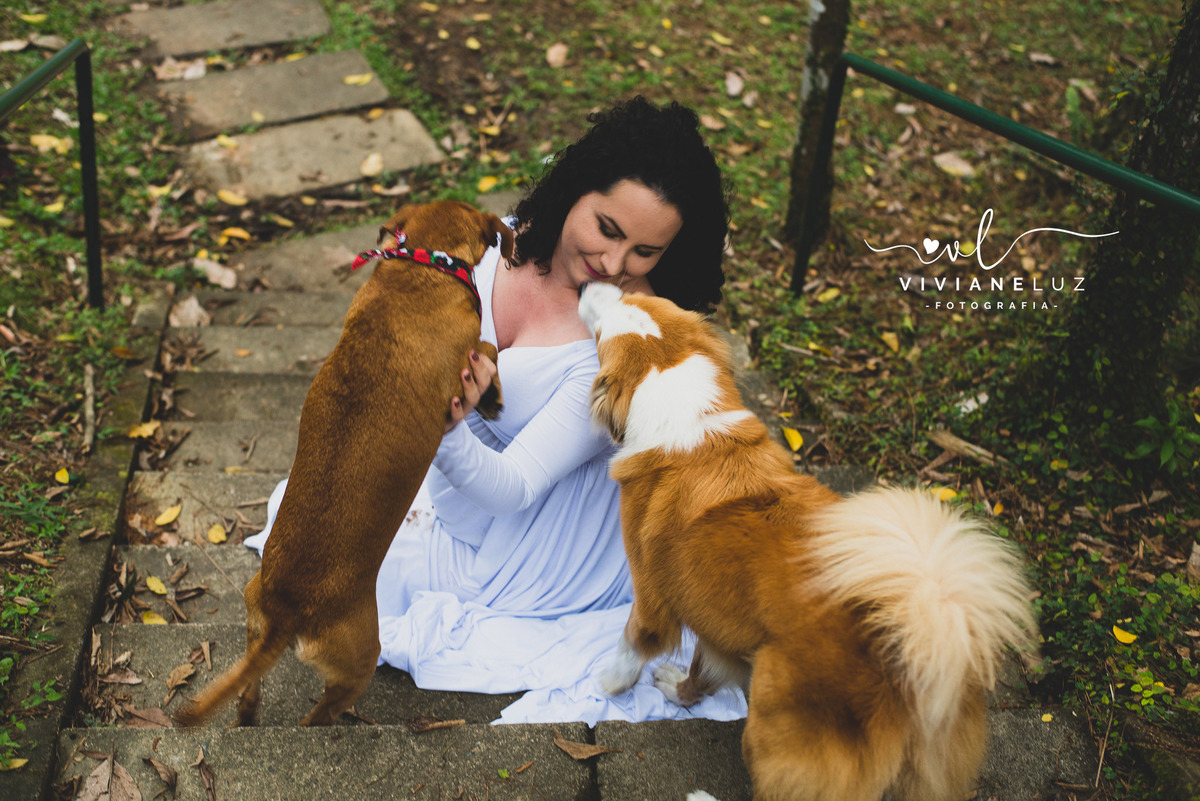 gestante fotografa de guaramirim familia pets ensaio externo de gestante natureza campo mae de menino mae de menina bebe arco iris vestido arco iris vestido gestante parque malwee