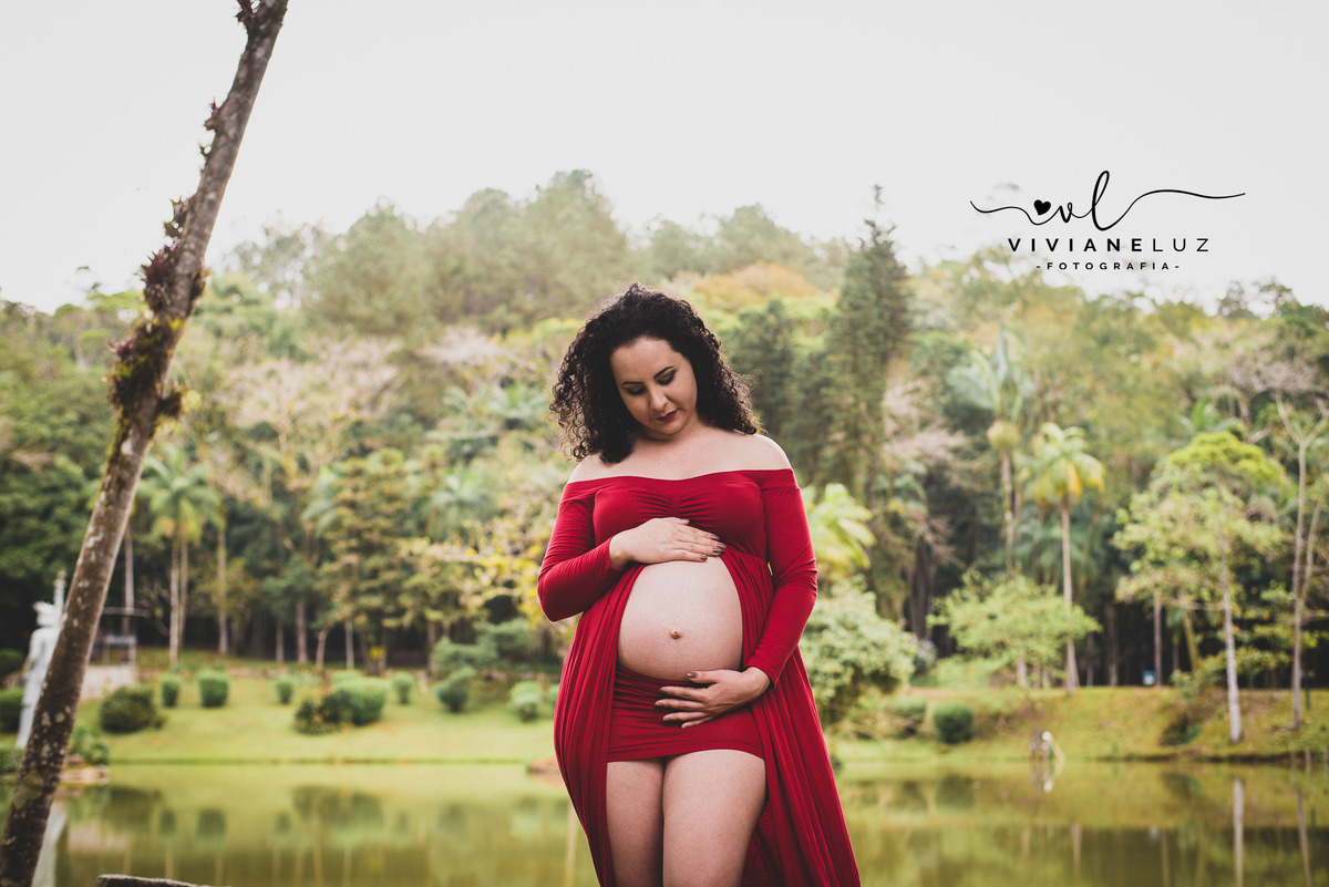 gestante fotografa de guaramirim familia pets ensaio externo de gestante natureza campo mae de menino mae de menina bebe arco iris vestido arco iris vestido gestante parque malwee