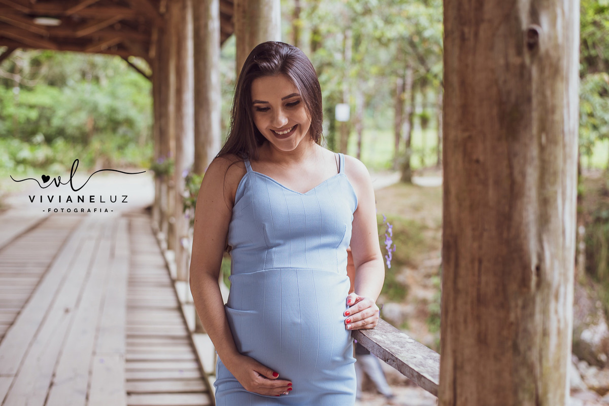 gestante fotografa de guaramirim familia pets ensaio externo de gestante natureza campo mae de menino mae de menina bebe arco iris vestido arco iris vestido gestante estrada bonita