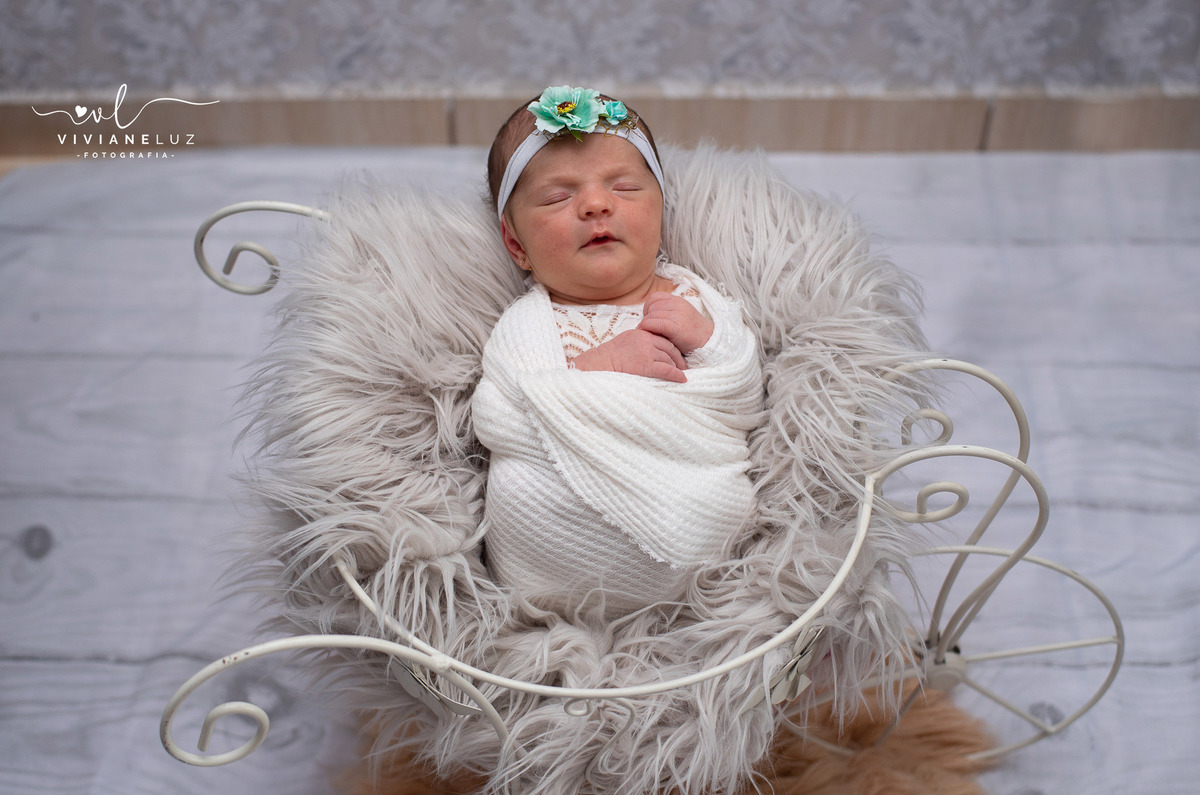 fotografia newborn em Guaramirim  recem nascido fotografia infantil fotografia de recem nascido fotografa de guaramirim fotografa de Jaraguá do Sul newborn domiciliar newborn na casa do cliente fotografia em casa