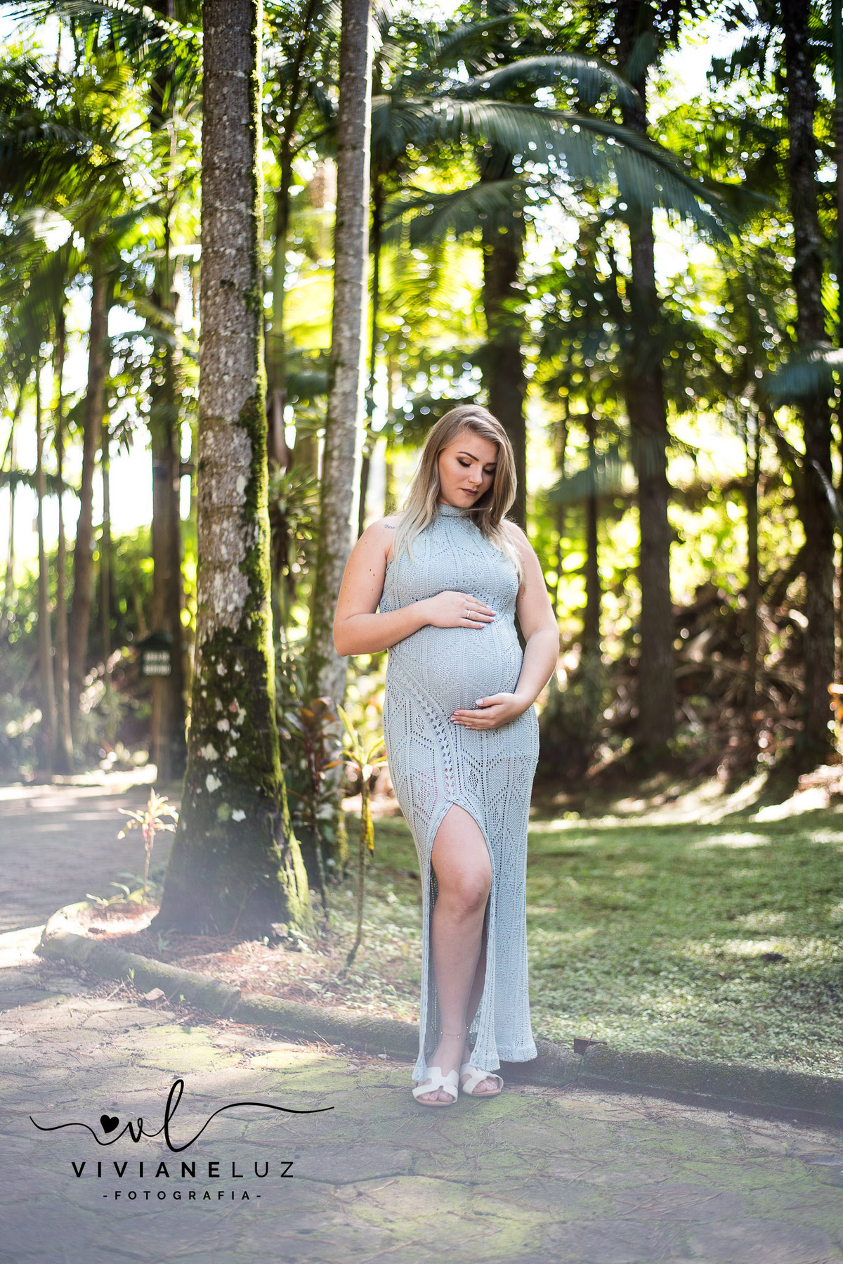 gestante fotografa de guaramirim familia pets ensaio externo de gestante natureza campo mae de menino mae de menina bebe arco iris vestido arco iris vestido gestante