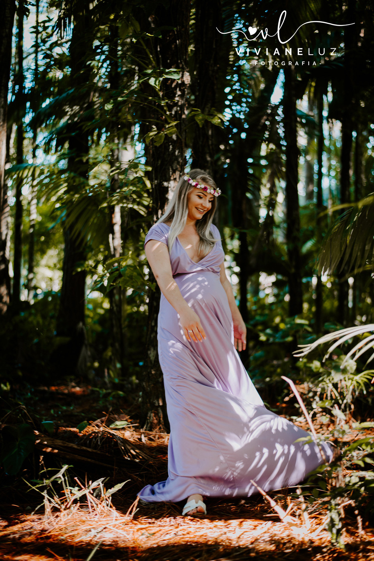 gestante fotografa de guaramirim familia pets ensaio externo de gestante natureza campo mae de menino mae de menina bebe arco iris vestido arco iris vestido gestante