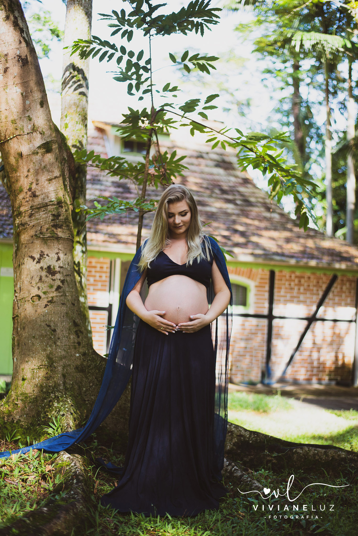 gestante fotografa de guaramirim familia pets ensaio externo de gestante natureza campo mae de menino mae de menina bebe arco iris vestido arco iris vestido gestante