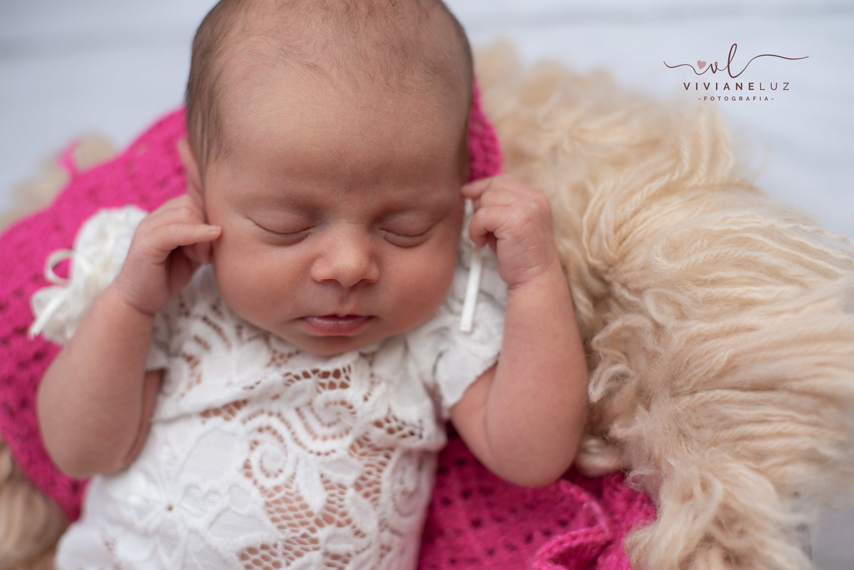 fotografia newborn em Guaramirim  recem nascido fotografia infantil fotografia de recem nascido fotografa de guaramirim fotografa de Jaraguá do Sul newborn domiciliar newborn na casa do cliente fotografia em casa