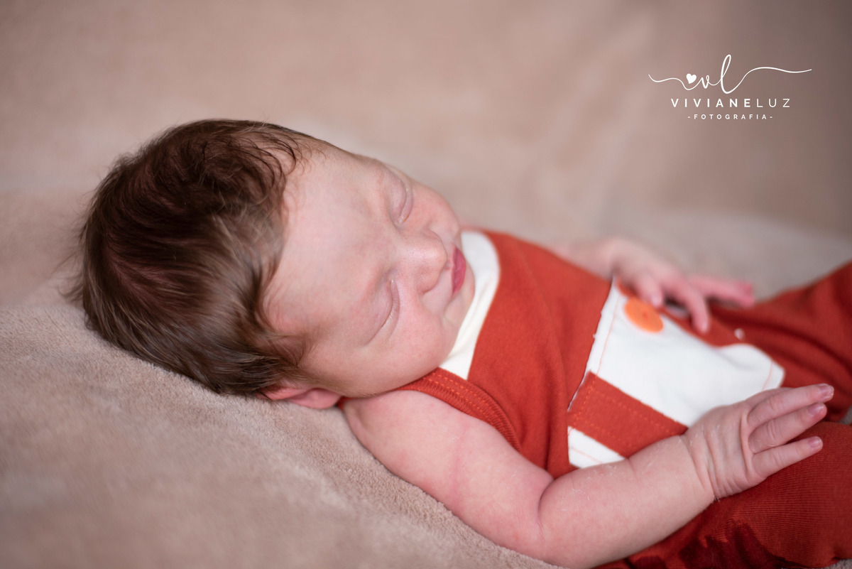 fotografia newborn em Guaramirim  recem nascido fotografia infantil fotografia de recem nascido fotografa de guaramirim fotografa de Jaraguá do Sul newborn domiciliar newborn na casa do cliente fotografia em casa