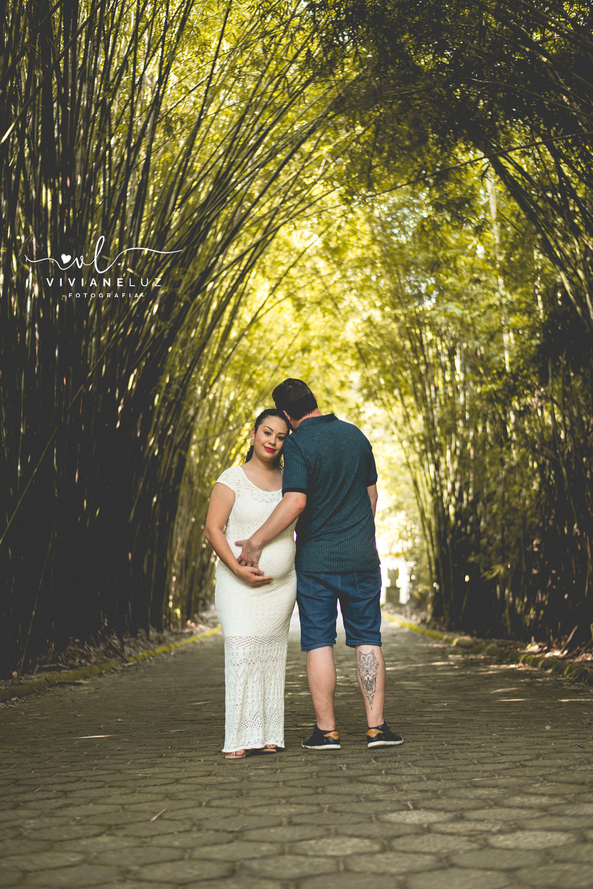 gestante fotografa de guaramirim familia pets ensaio externo de gestante natureza campo mae de menino mae de menina bebe arco iris vestido arco iris vestido gestante parque malwee