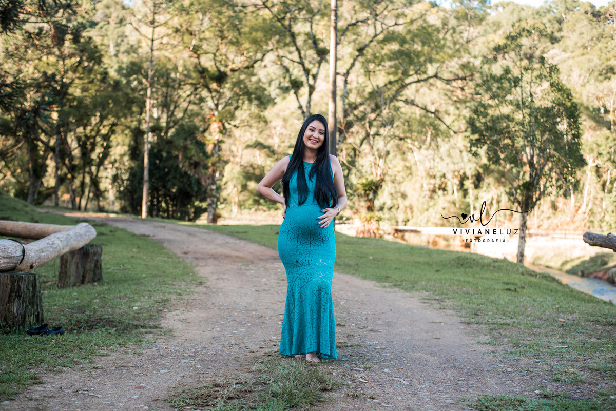 gestante fotografa de guaramirim familia pets ensaio externo de gestante natureza campo mae de menino mae de menina bebe arco iris vestido arco iris vestido gestante