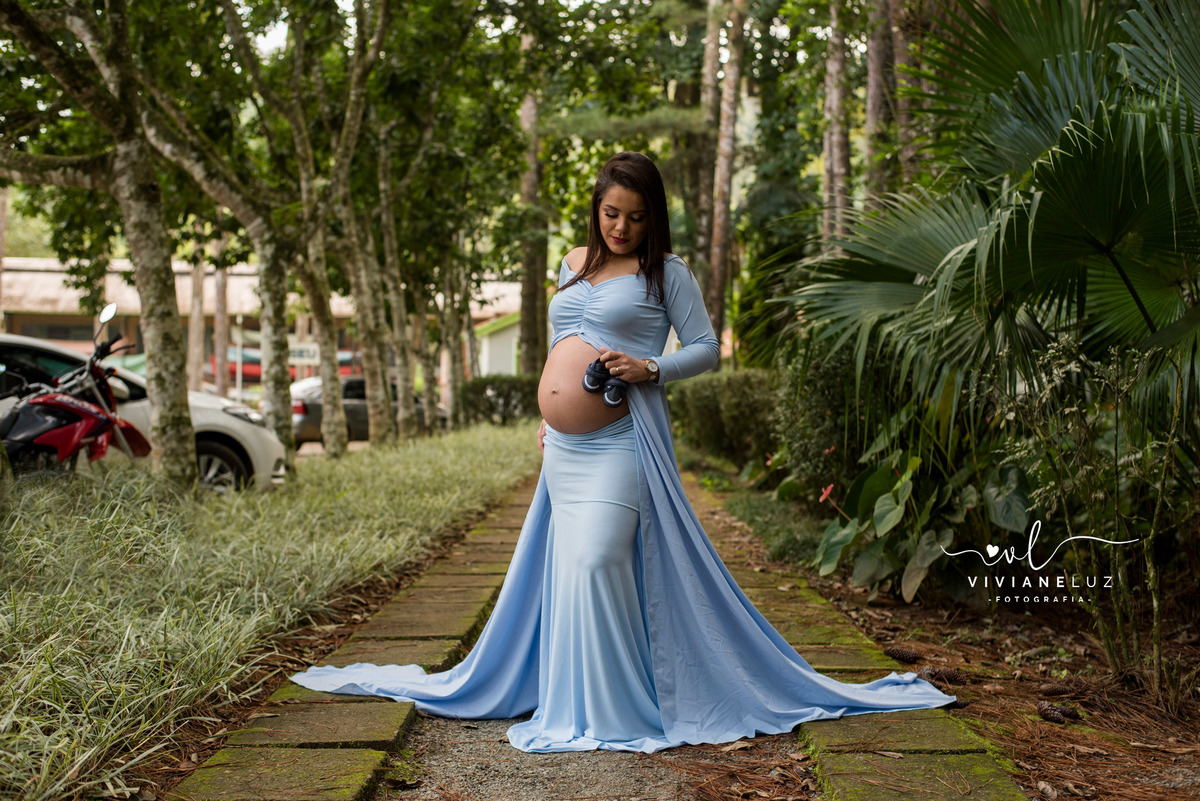 gestante fotografa de guaramirim familia pets ensaio externo de gestante natureza campo mae de menino mae de menina bebe arco iris vestido arco iris vestido gestante parque malwee