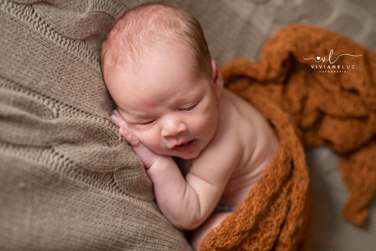 fotografia newborn em Guaramirim  recem nascido fotografia infantil fotografia de recem nascido fotografa de guaramirim fotografa de Jaraguá do Sul newborn domiciliar newborn na casa do cliente fotografia em casa