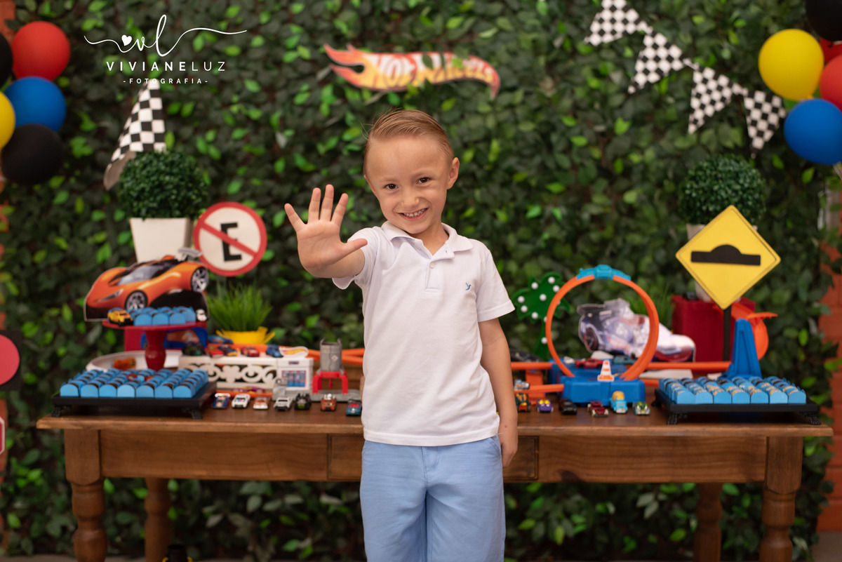 festa infantil hot weels 5  aninhos decoração hot weels fotografa de aniversario fotografia de aniversario lembrancinha Guaramirim Jaraguá do Sul