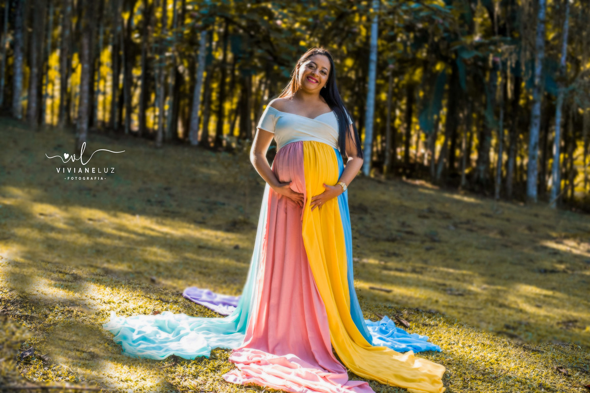gestantes pregnant fotografia de gestante fotografa de guaramirim familia pets ensaio externo de gestante natureza campo mae de menino mae de menina bebe arco iris vestido arco iris