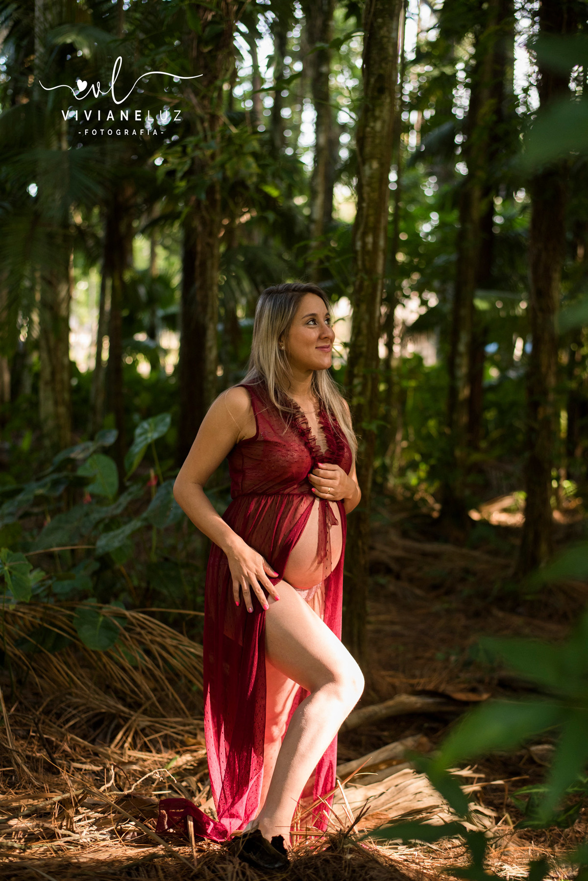 gestante fotografa de guaramirim familia pets ensaio externo de gestante natureza campo mae de menino mae de menina bebe arco iris vestido arco iris vestido gestante parque malwee