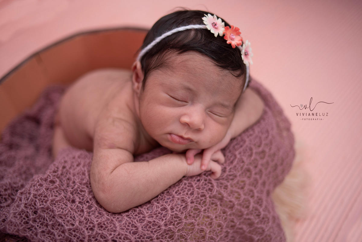 fotografia newborn em Guaramirim  recem nascido fotografia infantil fotografia de recem nascido fotografa de guaramirim fotografa de Jaraguá do Sul newborn domiciliar newborn na casa do cliente fotografia em casa