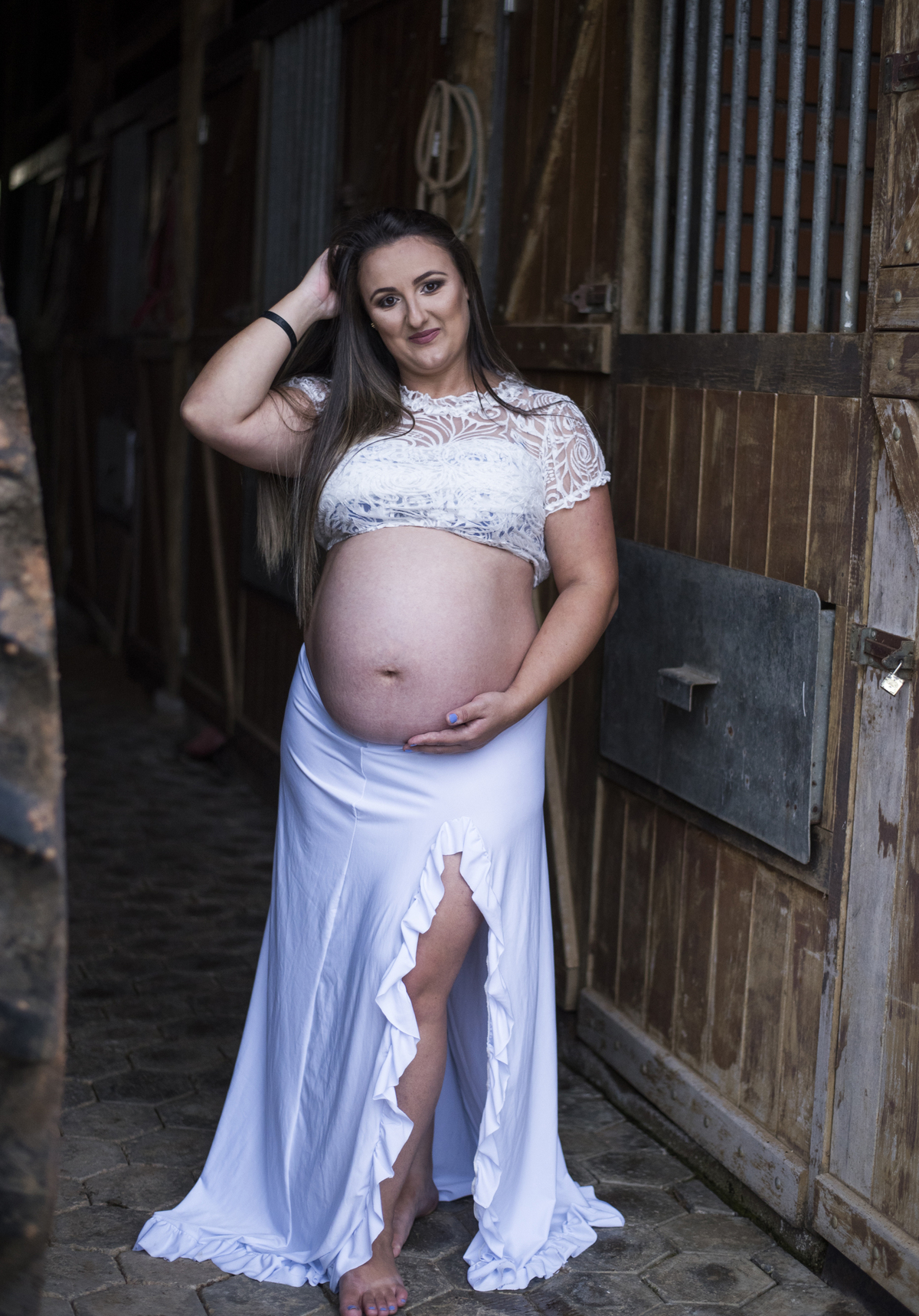 gestantes pregnant fotografia de gestante fotografa de guaramirim familia pets ensaio externo de gestante natureza campo mae de menino mae de menina