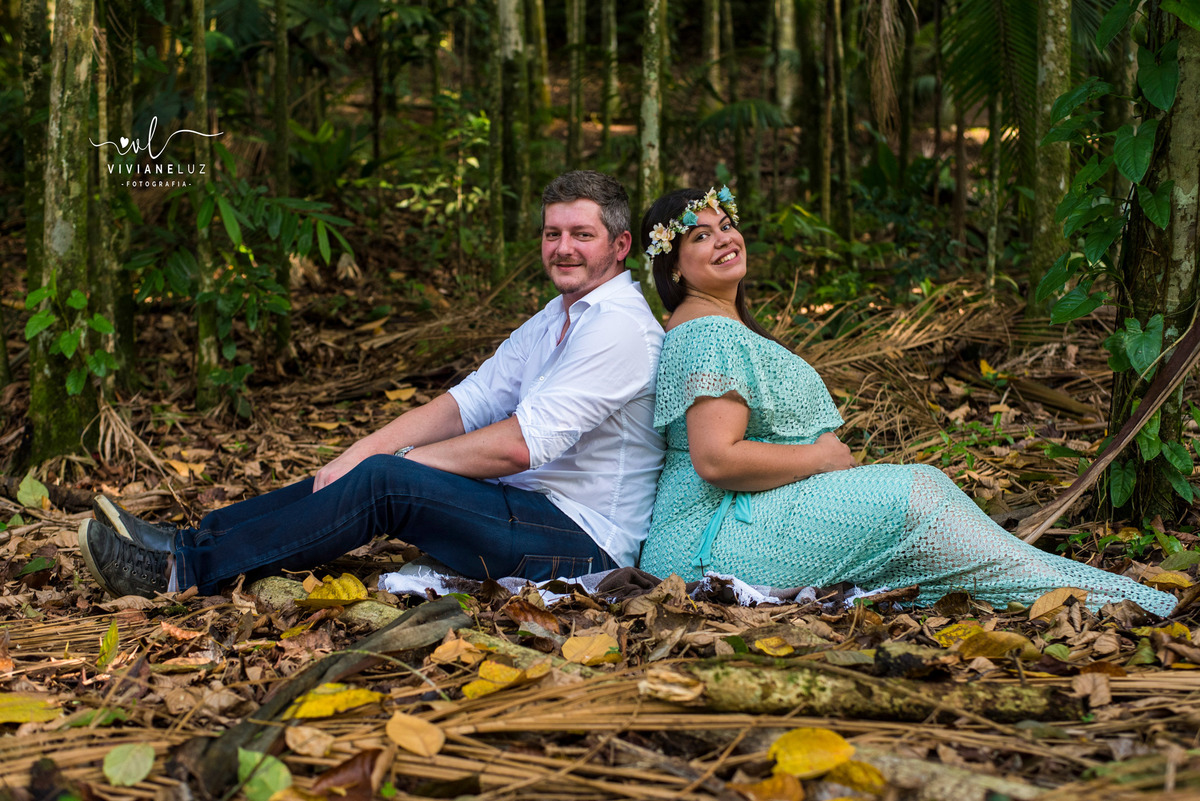 ensaio gestante gravida fotografia de gestante fotos fotografa de Guaramirim Jaraguá do Sul e região mãe de menino figurino para ensaio gestante ensaio gestante no parque malwee