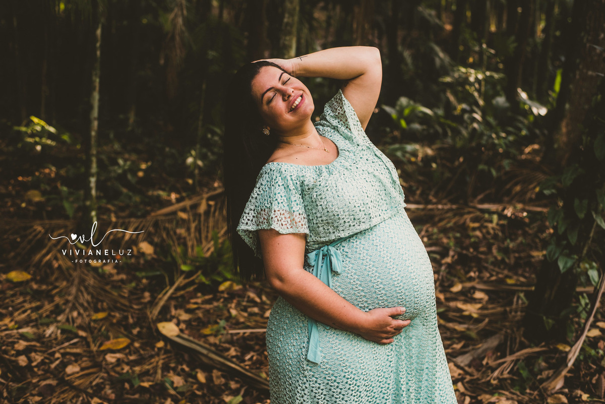 ensaio gestante gravida fotografia de gestante fotos fotografa de Guaramirim Jaraguá do Sul e região mãe de menino figurino para ensaio gestante ensaio gestante no parque malwee