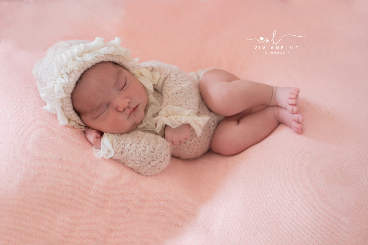 newborn-fotografia-infantil-fotografia-recem-nascido-guaramirim-fotografa-de-newborn-fotografia-domiciliar-vivianeluz