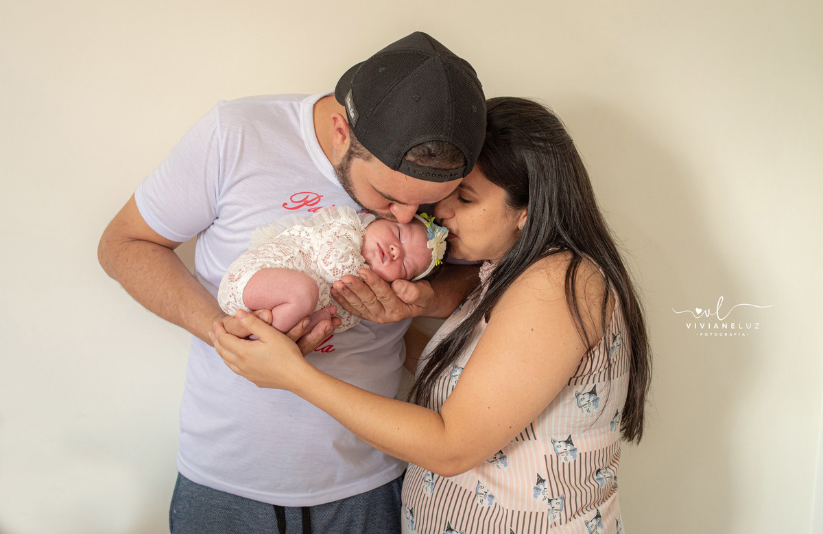 newborn-fotografia-infantil-fotografia-recem-nascido-guaramirim-fotografa-de-newborn-fotografia-domiciliar-vivianeluz