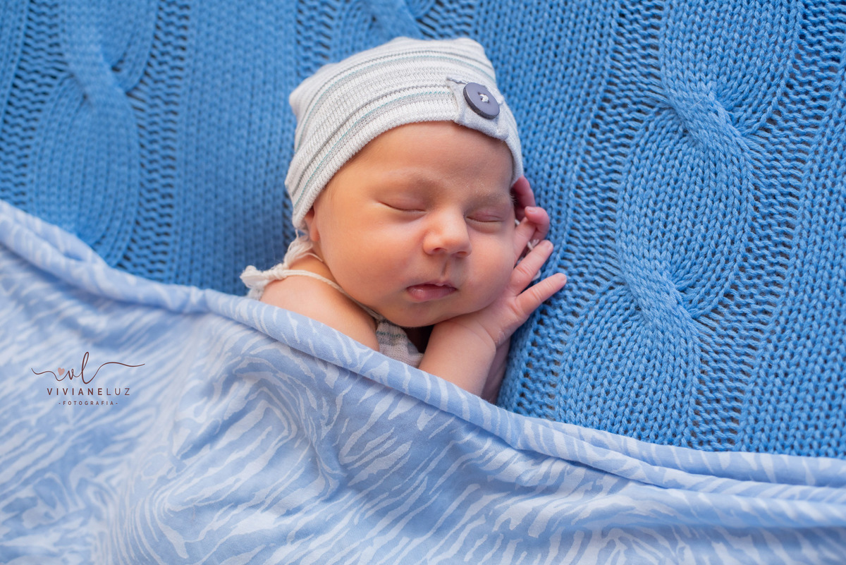 Fotografia infantil recem nascido newborn Davi Lucca 11 dias fotografa de guaramirim jaragua do sul e região ensaio domiciliar de bebê viviane luz fotografa