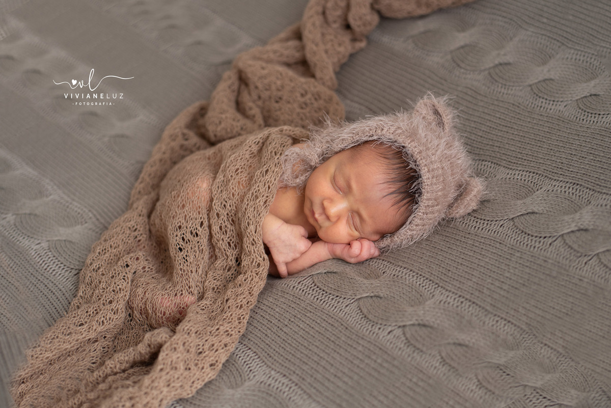 ensaio newborn José Pedro ensaio em casa fotografa de guaramirim ensaio divertido ensaio recem nascido ensaio prematuro 