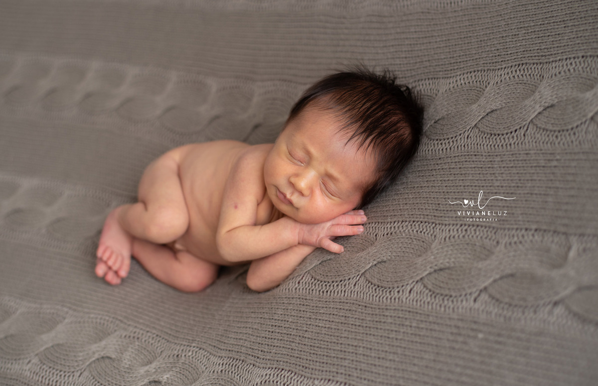 ensaio newborn José Pedro ensaio em casa fotografa de guaramirim ensaio divertido ensaio recem nascido ensaio prematuro 