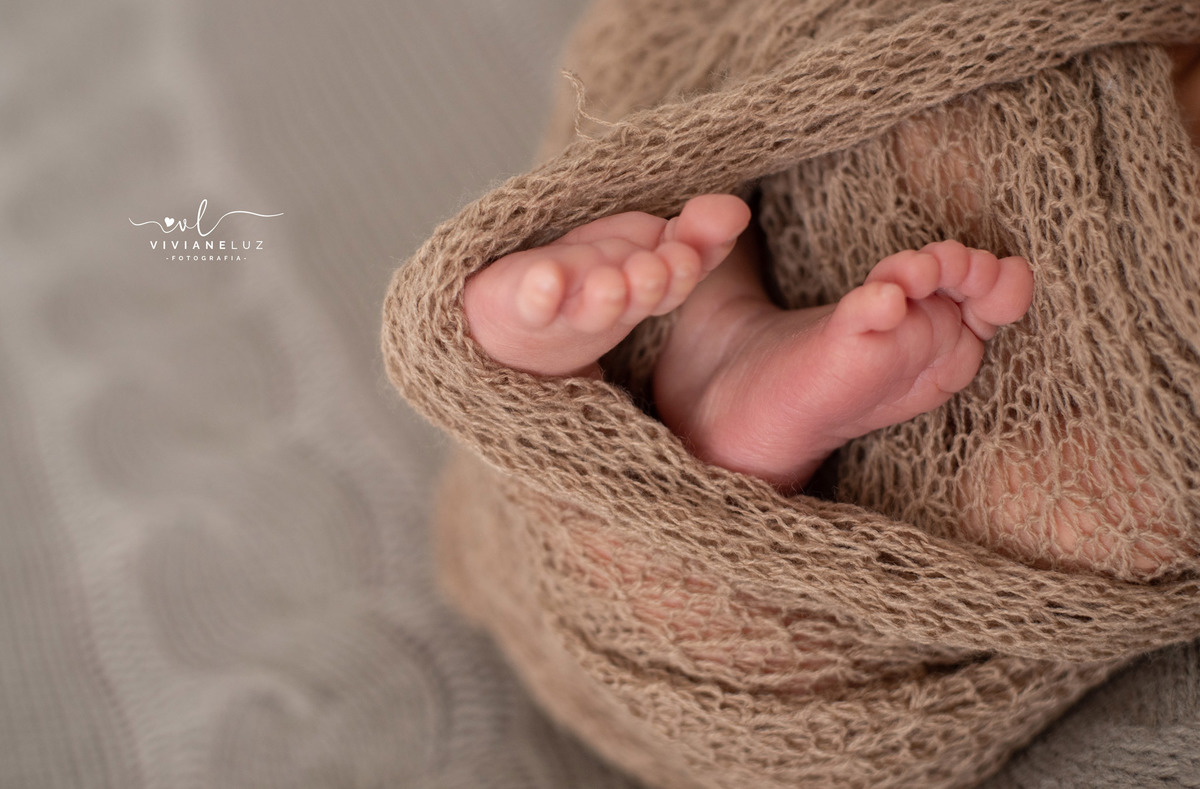 ensaio newborn José Pedro ensaio em casa fotografa de guaramirim ensaio divertido ensaio recem nascido ensaio prematuro 