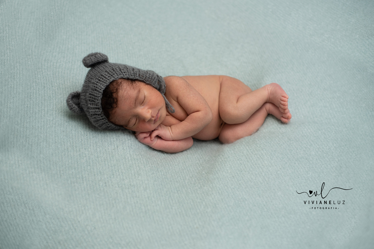 ensaio newborn domiciliar em guaramirim e regiao fotografa de recem nascidos fotografa infantil newborn em casa newborn seguro 