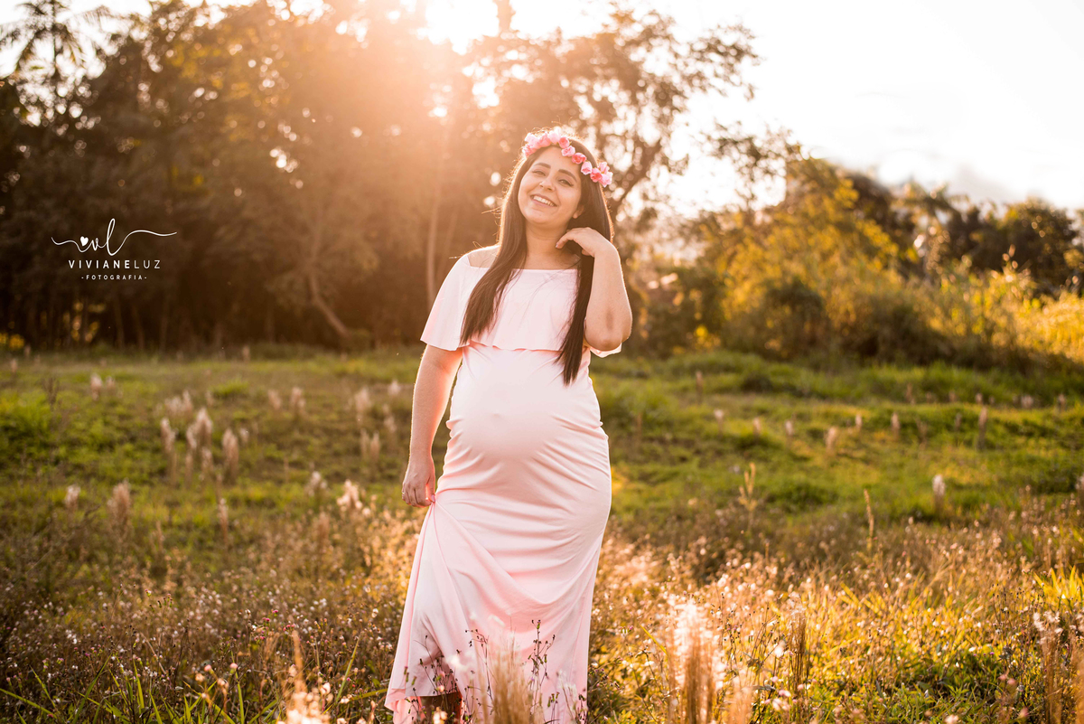 ensaio-gestante-natureza-guaramirim-jaragua do sul- fotografa de guaramirim-figurino fotos gestante-mãe de menina-por do sol-book de gestante