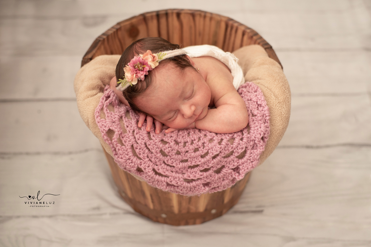 fotografia de recem nascido fotografia newborn em guaramirim fotografia newborn jaragua do sul fotografia de newborn viviane luz fotografias
