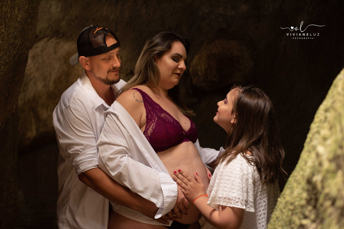 ensaio gestante praia de bombinhas casa blanca guest house viviane luz fotografa de gestantes fotografa de jaragua do sul e guaramirim mae de menina ensaio gestante de lingerie 