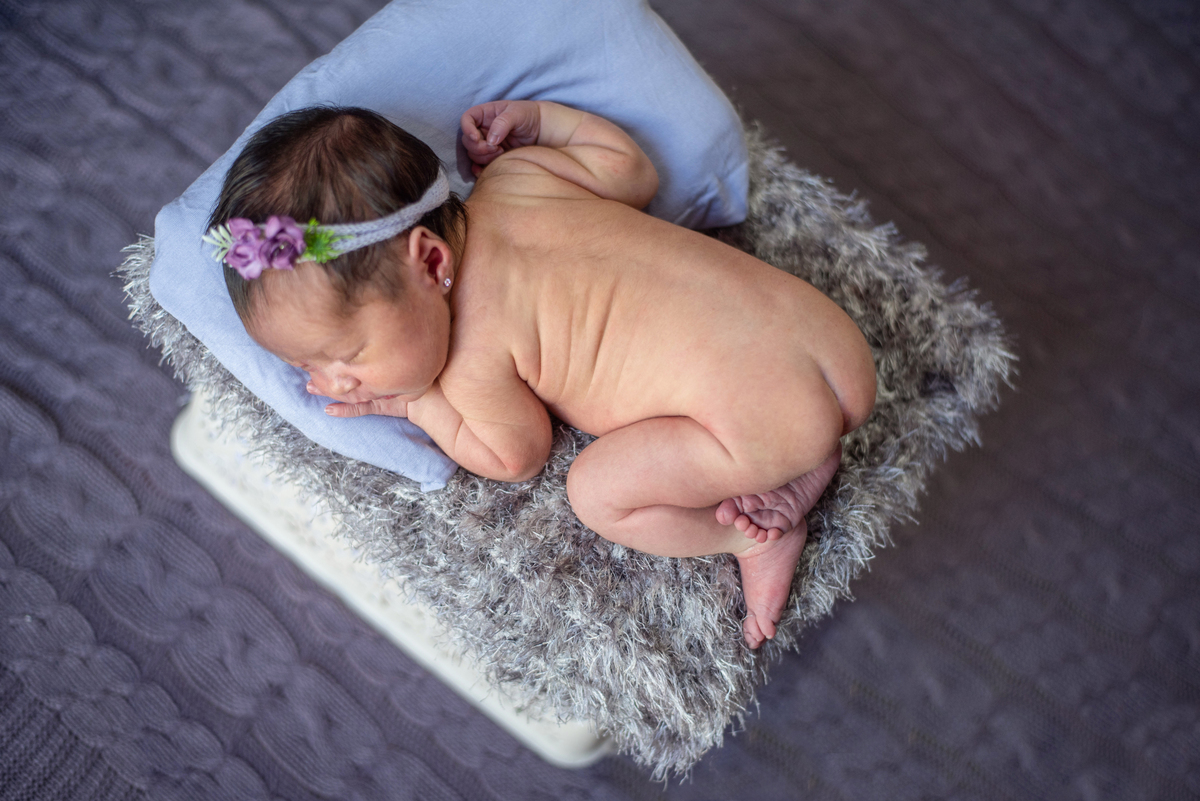 ensaio newborn em casa ensaio domiciliar newborn responsavel viviane luz fotografias fotografa de jaragua do sul e guaramirim