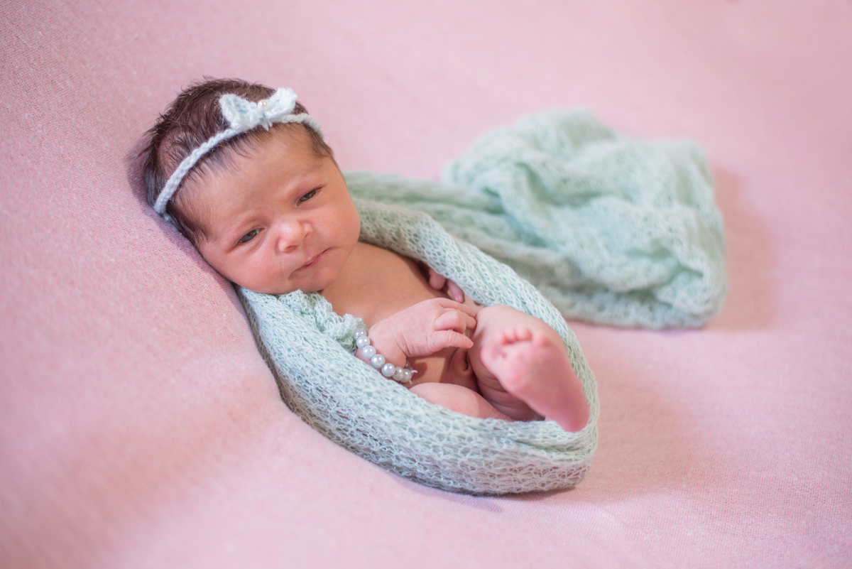 ensaio newborn em casa ensaio domiciliar newborn responsavel viviane luz fotografias fotografa de jaragua do sul e guaramirim