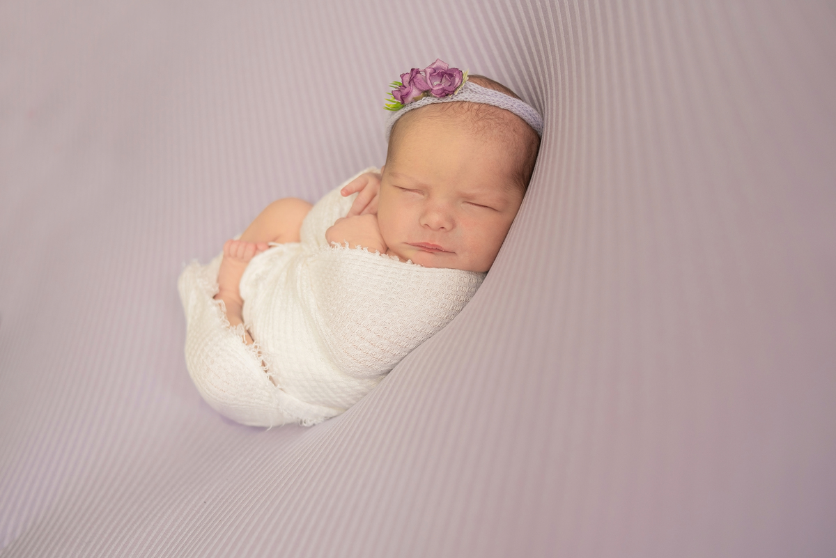 fotografia infantil ensaio newborn em casa fotografa de newborn jaragua do sul fotografa de newborn barra velha fotografa de newborn guaramirim viviane luz fotografias