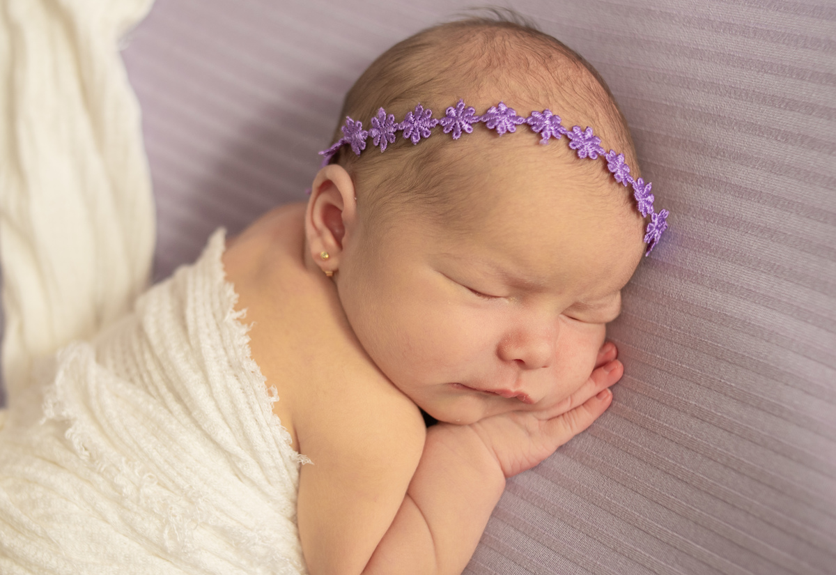 fotografia infantil ensaio newborn em casa fotografa de newborn jaragua do sul fotografa de newborn barra velha fotografa de newborn guaramirim viviane luz fotografias