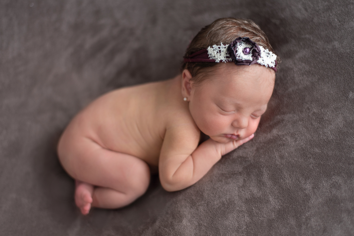 fotografia newborn pequena liz 8 dias cor marrom