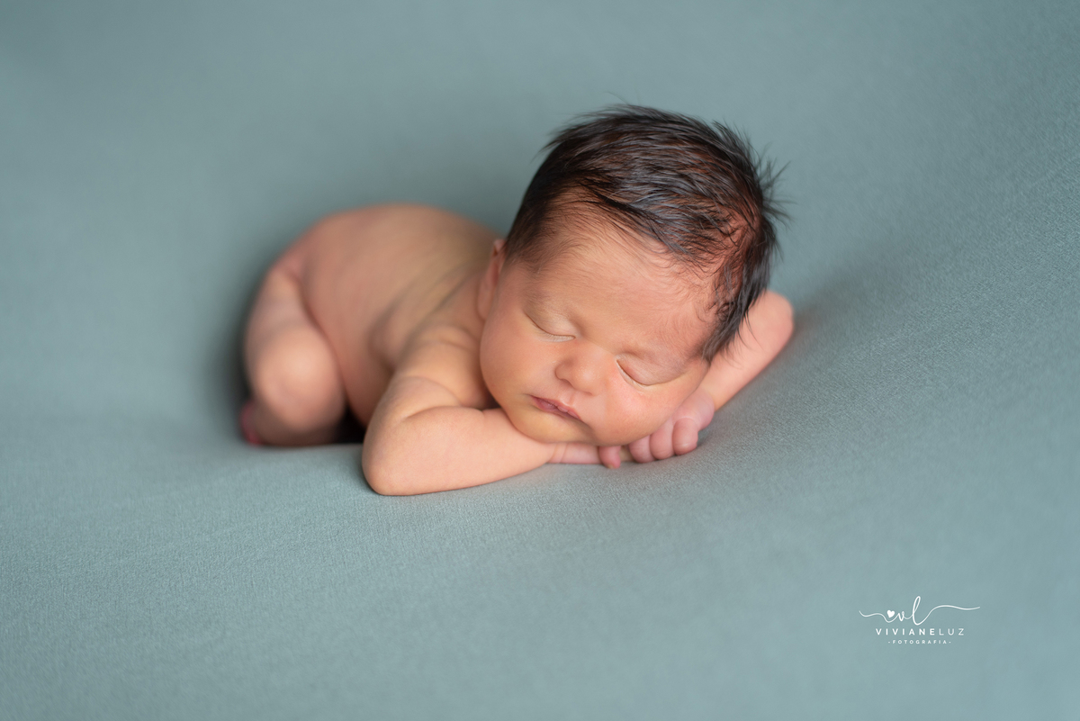 pose do bracinho no newborn 