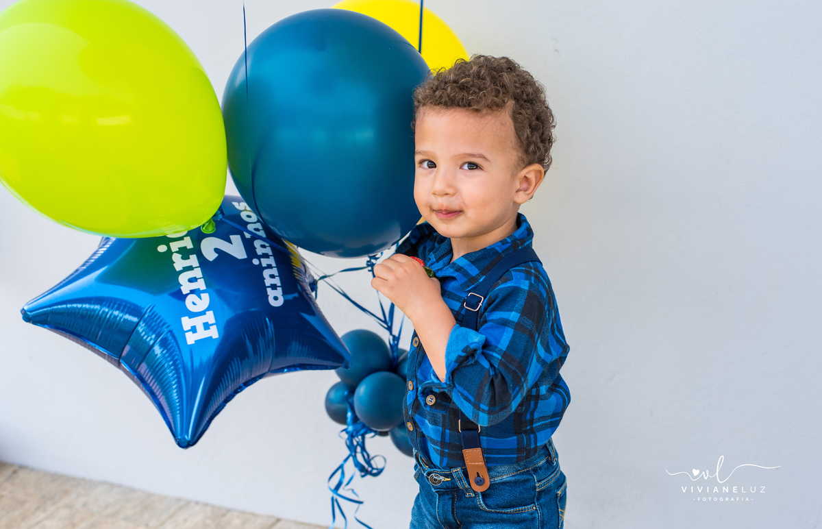 Henrique 2 aninhos ensaio em casa fotografa Viviane Luz