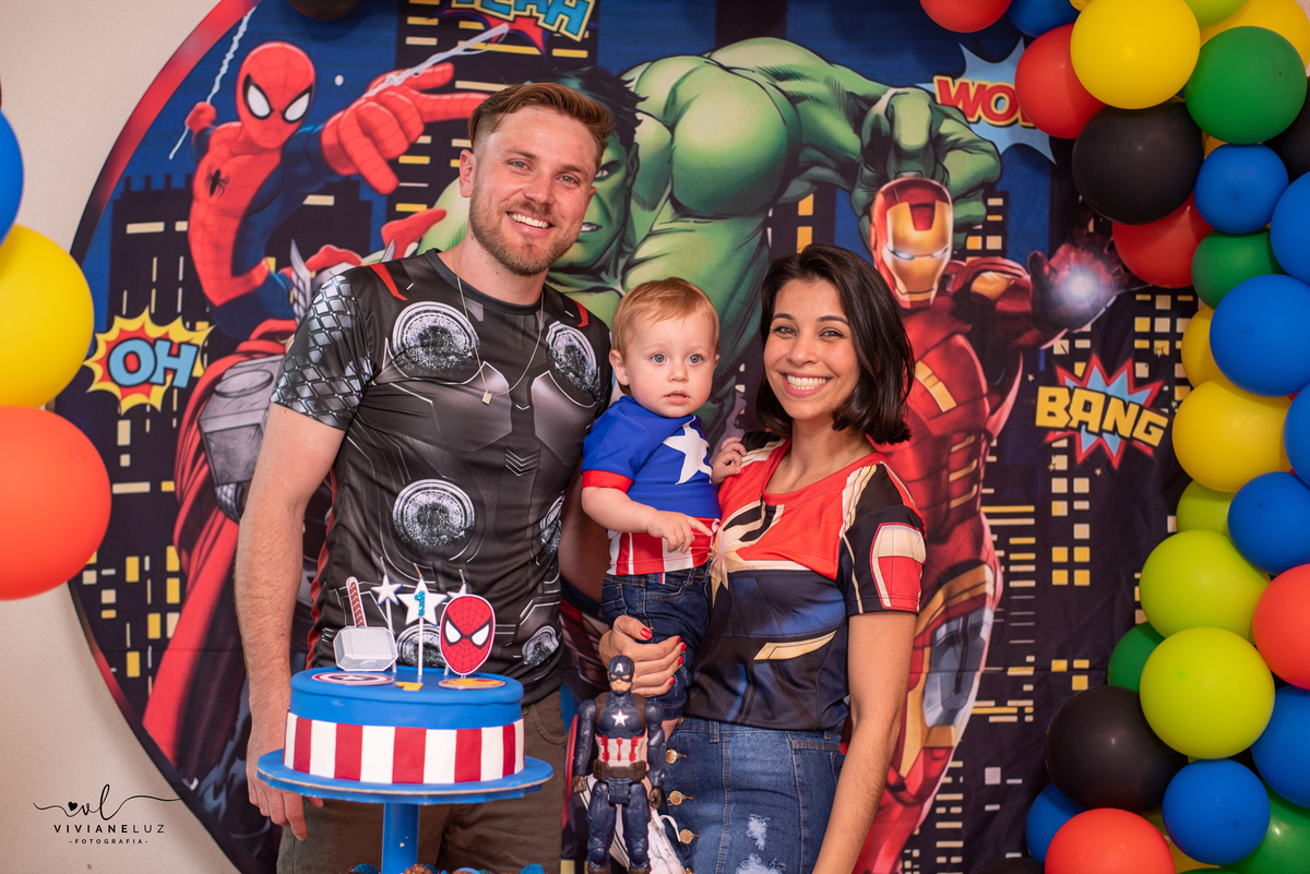 familia vingadores papai thor mamae maravilha e capitao america