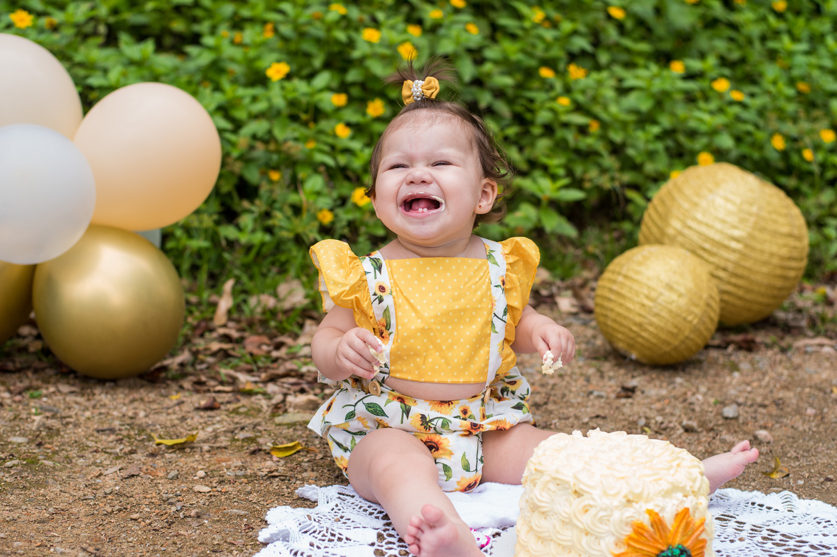 ensaio com o bolo ensaio smash the cake