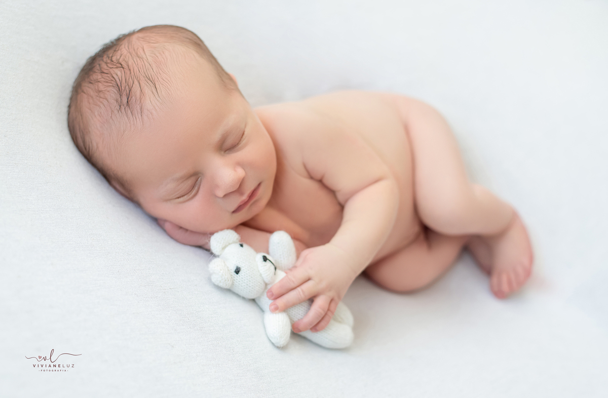 ensaio em casa fotografa viviane luz
newborn com ursinho