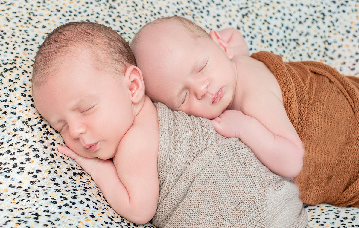 fotografia newborn em casa de menino fotografa de newborn