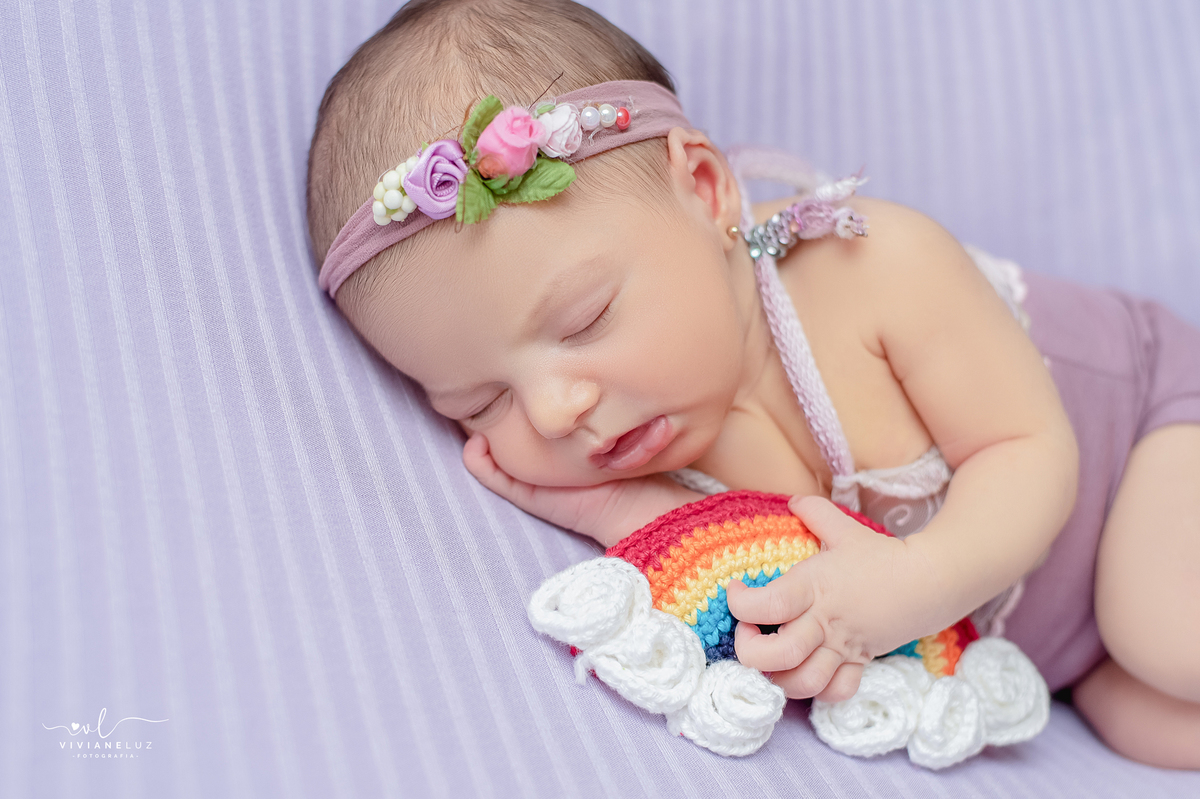 bebe arco iris newborn em casa