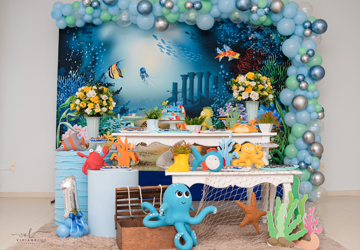 decoração festa infantil fundo do mar tema praia 1 aninho de menino