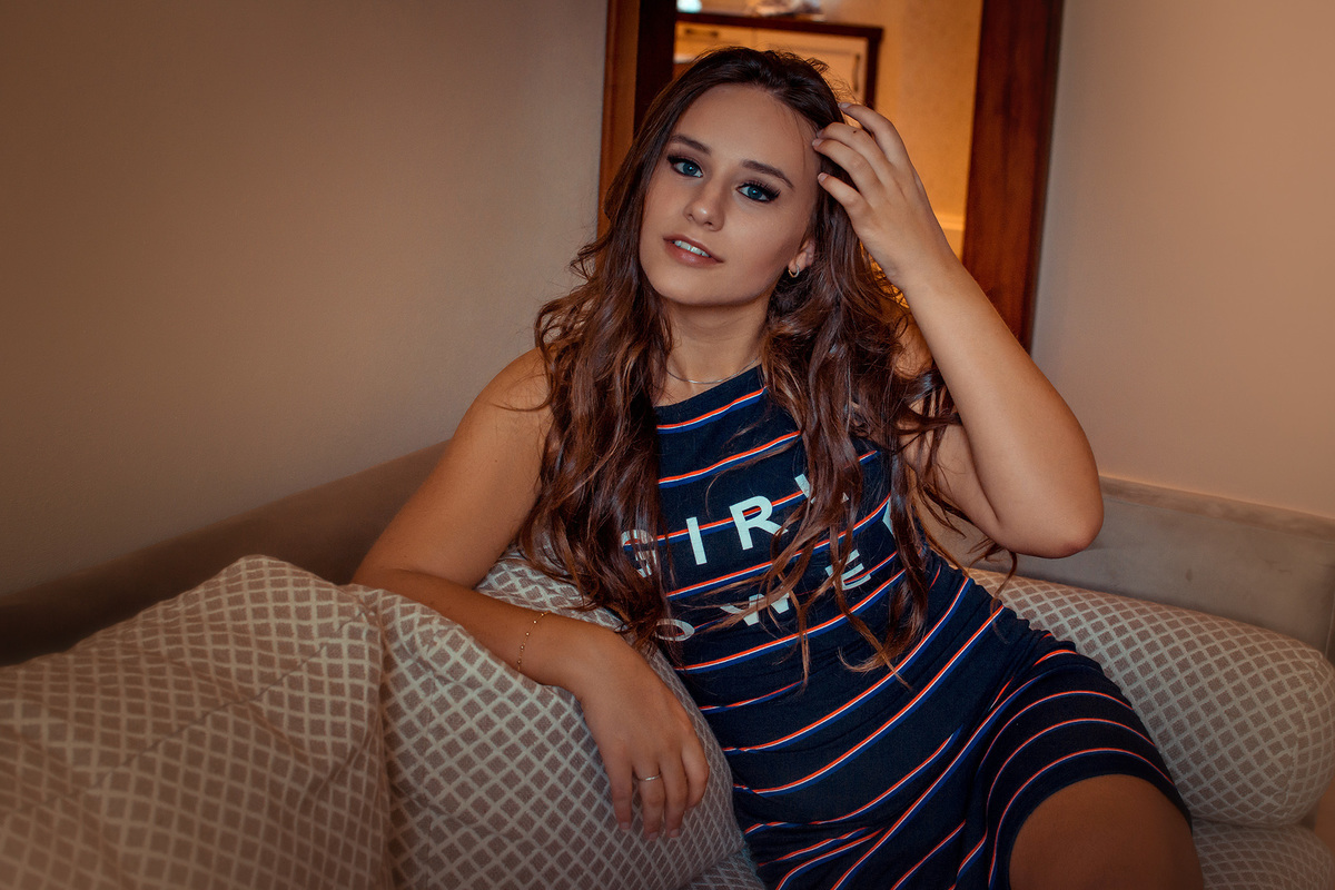 Ela é poderosa nas suas fotos de 15 anos.